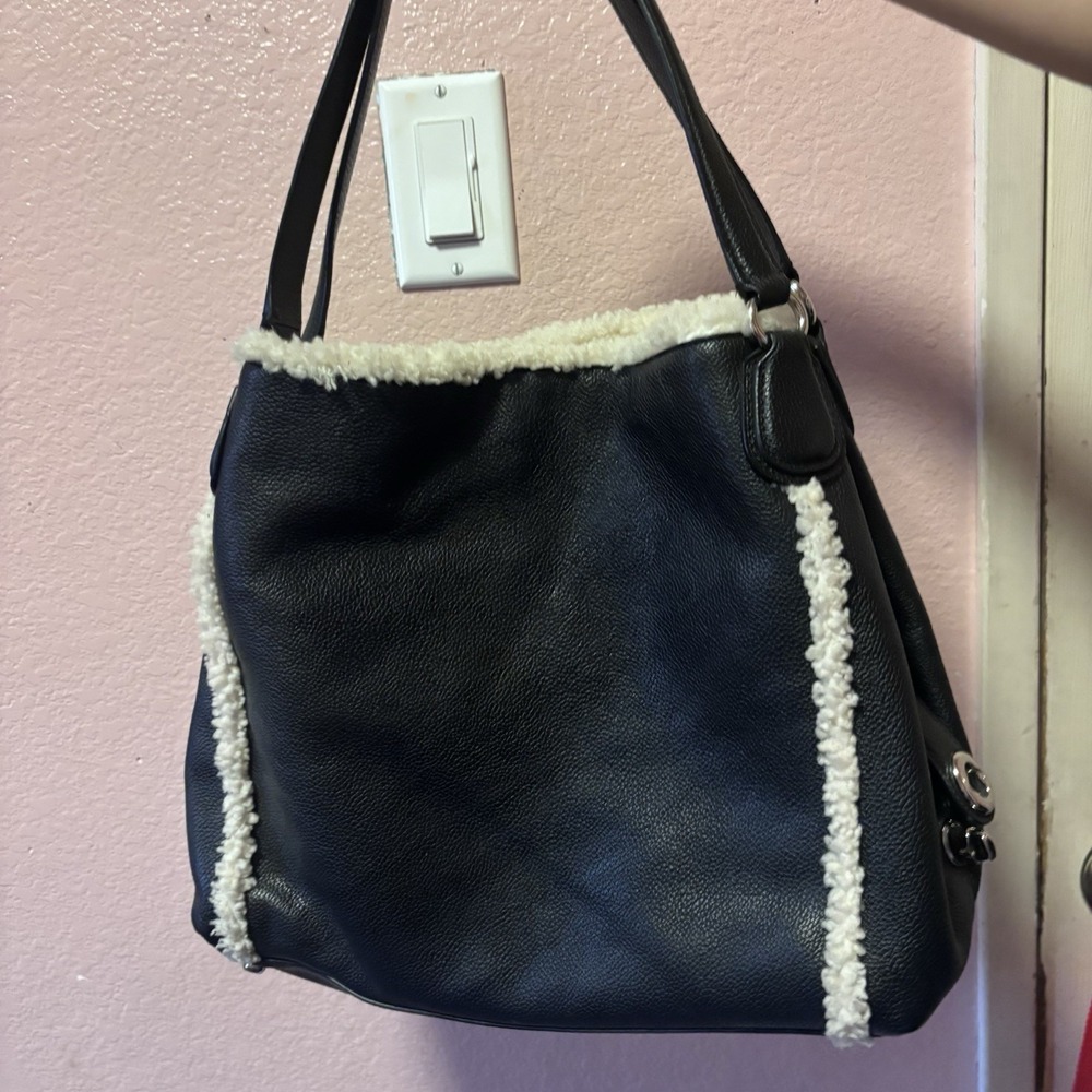 COACH Edie 31 Black Pebble Leather Shoulder Bag Shearling Fur Trim Hobo Tote - Picture 2 of 10